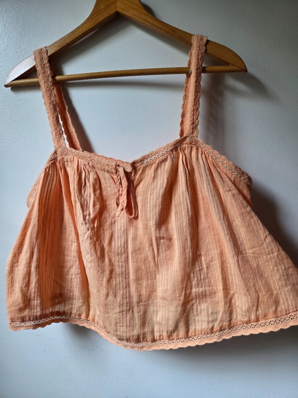 EUC LIKE NEW OLD NAVY TANK TOP CORAL SIZE L